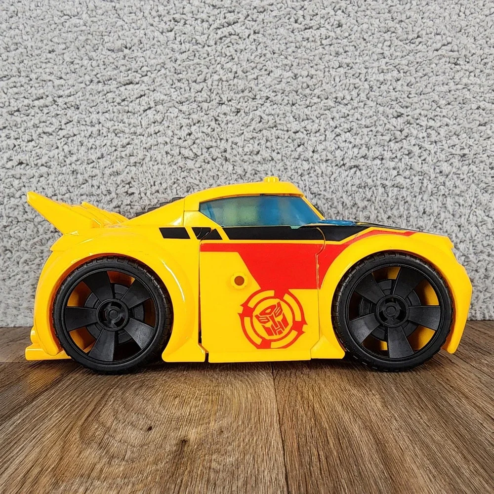 Playskool Heroes Transformers Rescue Bots Bumblebee Rescue Guard